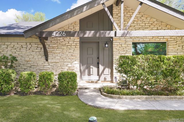 4226 Flint Hill St, San Antonio, TX 78230