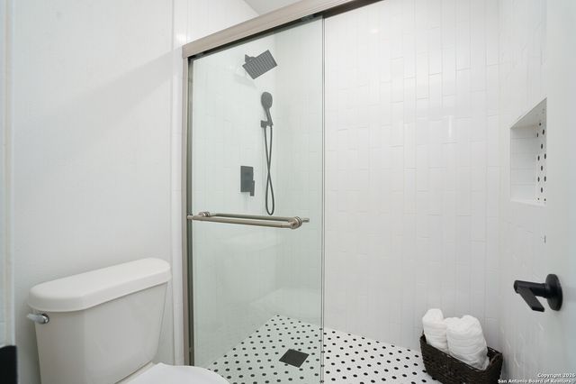 4226 Flint Hill St, San Antonio, TX 78230