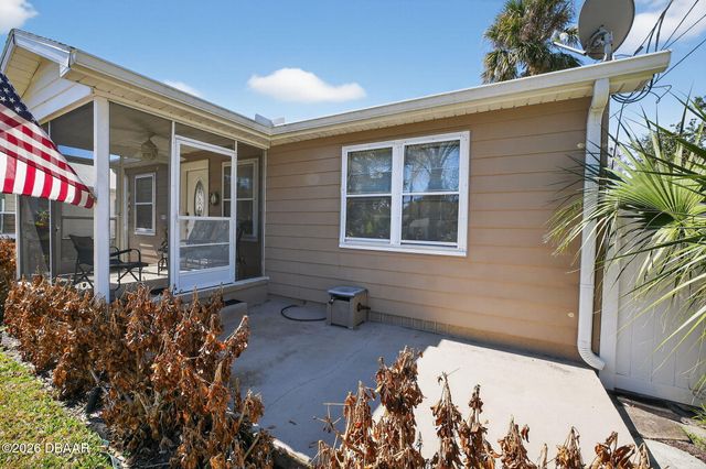 1218 Daytona Avenue, Holly Hill, FL 32117