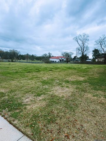 121 Valhalla Blvd, Saint George, LA 70810