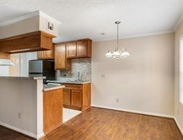 2750 Holly Hall Street 411, Houston, TX 77054