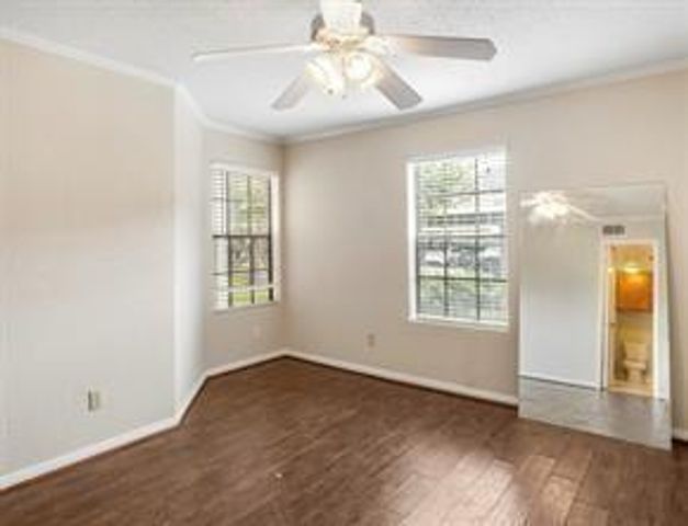 2750 Holly Hall Street 411, Houston, TX 77054