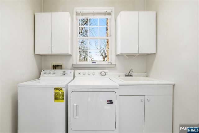 365 Forest Drive, Englewood Cliffs, NJ 07632