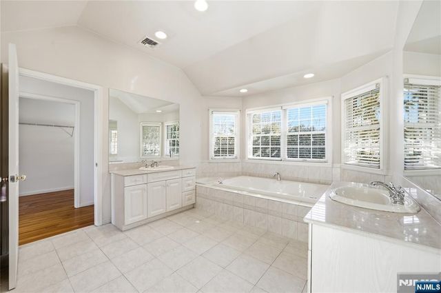 365 Forest Drive, Englewood Cliffs, NJ 07632