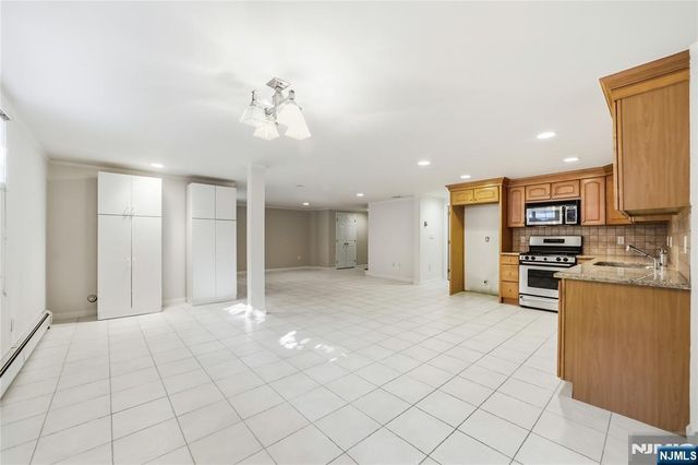 365 Forest Drive, Englewood Cliffs, NJ 07632