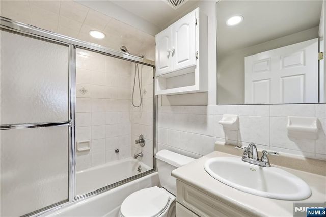 365 Forest Drive, Englewood Cliffs, NJ 07632