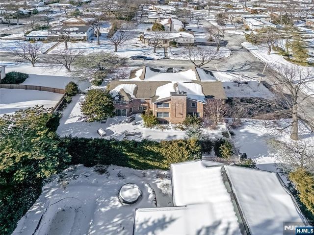 365 Forest Drive, Englewood Cliffs, NJ 07632