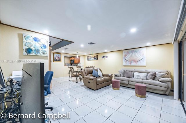 4763 NW 90th Ave, Sunrise, FL 33351