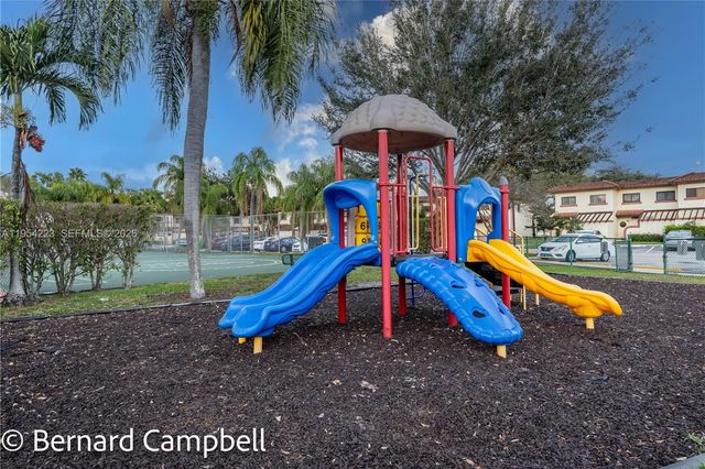 4763 NW 90th Ave, Sunrise, FL 33351