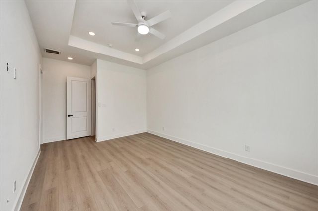 431 Neyland Street, Houston, TX 77022