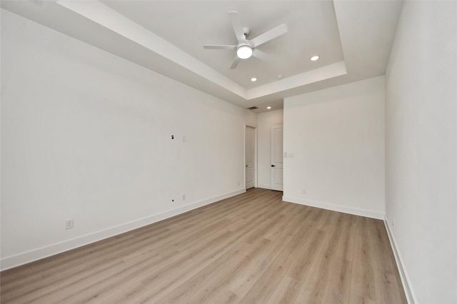 431 Neyland Street, Houston, TX 77022