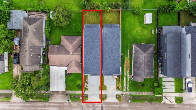 431 Neyland Street, Houston, TX 77022