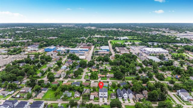 431 Neyland Street, Houston, TX 77022