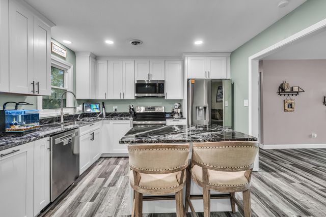 625 County Road 8330, West Plains, MO 65775