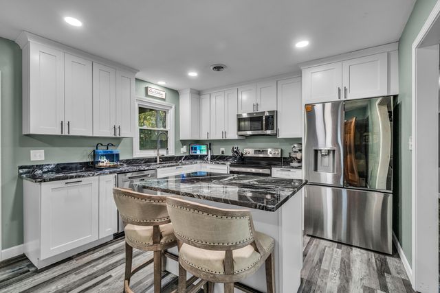 625 County Road 8330, West Plains, MO 65775