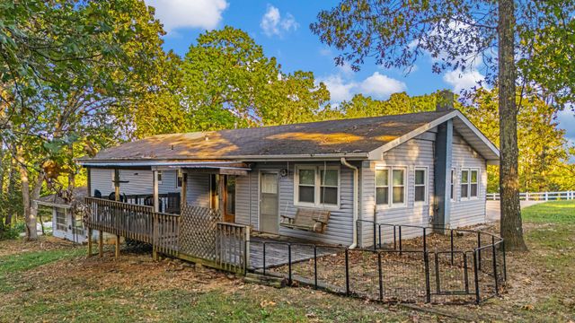 625 County Road 8330, West Plains, MO 65775