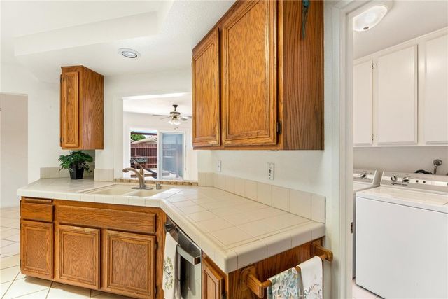 764 Ensenada, Hemet, CA 92545