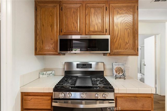 764 Ensenada, Hemet, CA 92545