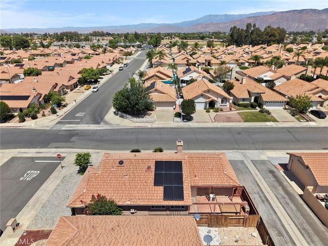 764 Ensenada, Hemet, CA 92545