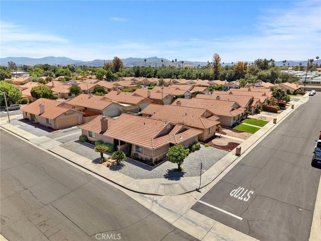 764 Ensenada, Hemet, CA 92545