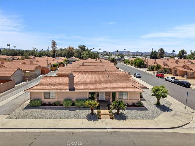 764 Ensenada, Hemet, CA 92545