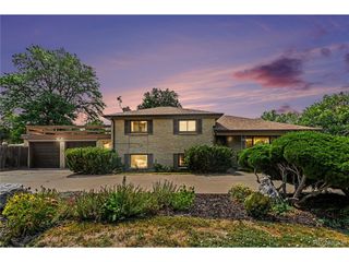 2398 Oakland St, Aurora, CO 80010