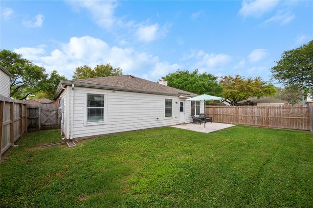 2846 Sandberry Drive, Kingwood, TX 77345