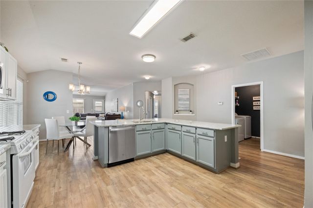 2846 Sandberry Drive, Kingwood, TX 77345