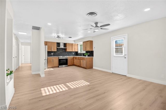 233 North 23rd Street, Las Vegas, NV 89101