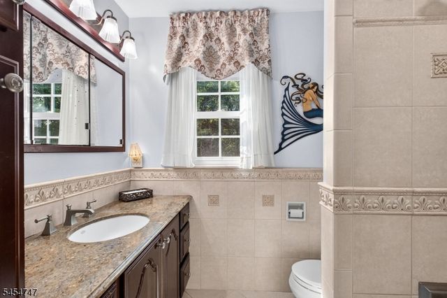 111 Woodland Rd, New Providence Boro, NJ 07974