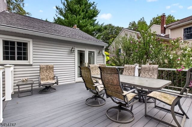 111 Woodland Rd, New Providence Boro, NJ 07974