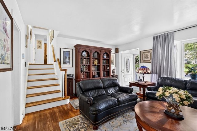 111 Woodland Rd, New Providence Boro, NJ 07974