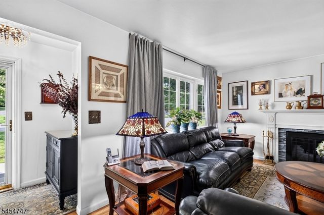 111 Woodland Rd, New Providence Boro, NJ 07974