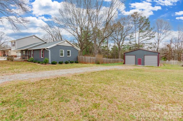 670 Lippard Farm Road, Statesville, NC 28625