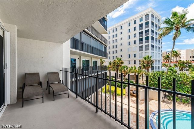 3399 Gulf Shore BLVD N 309, Naples, FL 34103
