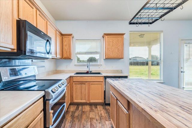 13408 Dwight Eisenhower CT, Manor, TX 78653