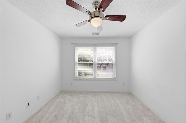 213 Kenninghall Lane SE, Smyrna, GA 30082