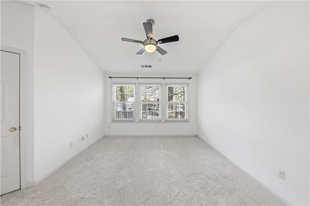 213 Kenninghall Lane SE, Smyrna, GA 30082