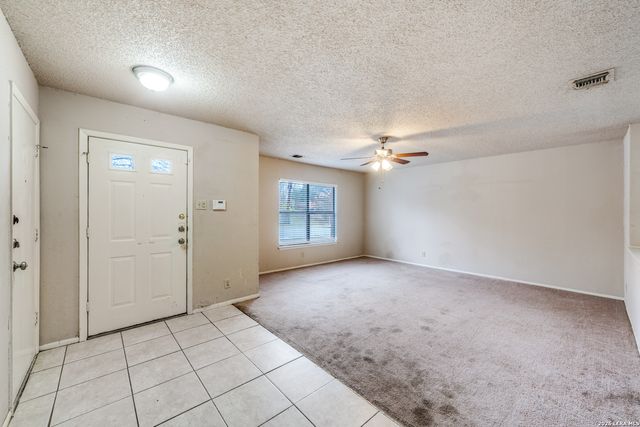 6903 BEECH TRAIL DR, San Antonio, TX 78244