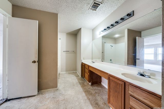 6903 BEECH TRAIL DR, San Antonio, TX 78244