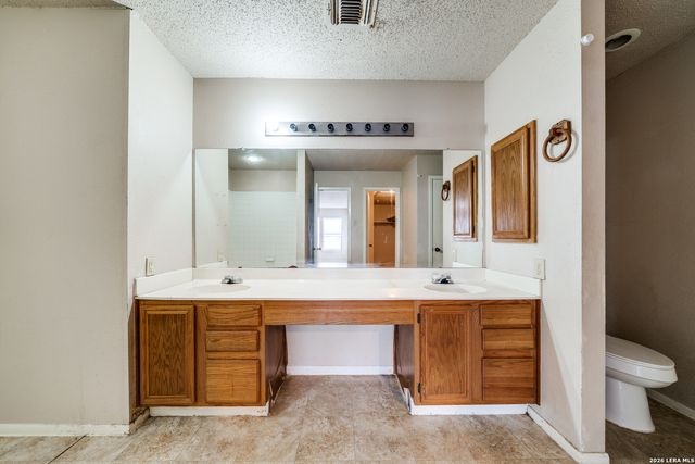 6903 BEECH TRAIL DR, San Antonio, TX 78244