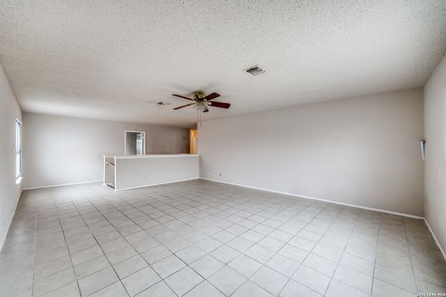 6903 BEECH TRAIL DR, San Antonio, TX 78244