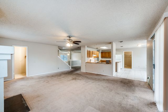 6903 BEECH TRAIL DR, San Antonio, TX 78244