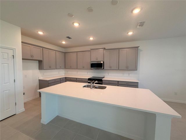 2011 EDUCATION STREET, St Cloud, FL 34771