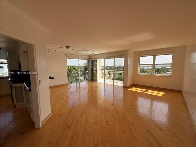 10140 W Bay Harbor Dr 603C, Bay Harbor Islands, FL 33154