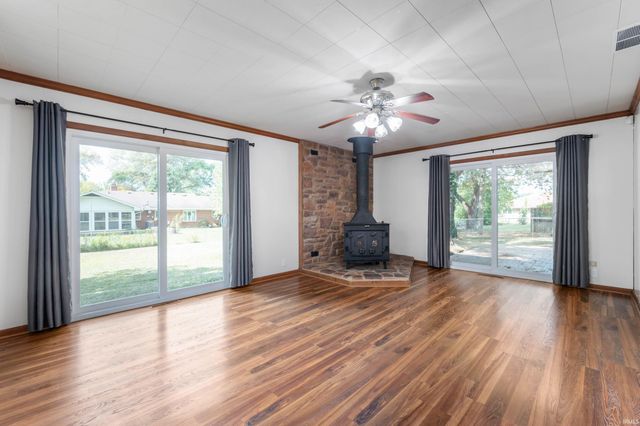 1303 N Brentwood Lane, Muncie, IN 47304