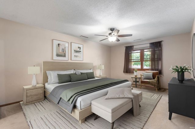 1303 N Brentwood Lane, Muncie, IN 47304