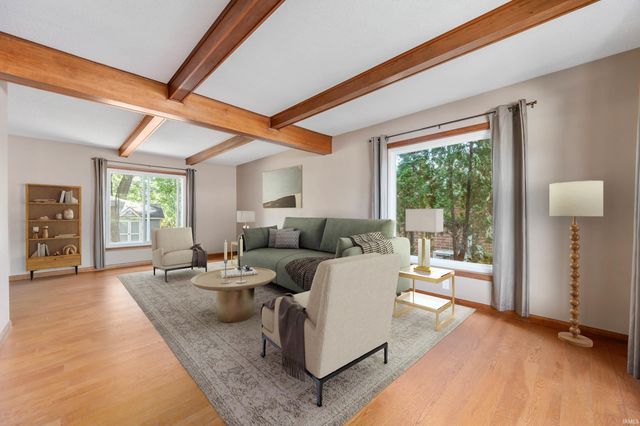 1303 N Brentwood Lane, Muncie, IN 47304