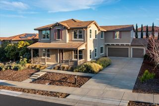 219 Deer Branch Ln, Vacaville, CA 95688