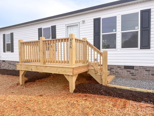 4277 Chinquapin Circle, Lenoir, NC 28645